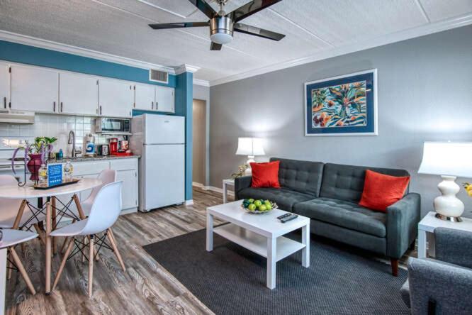 Sunset Beach Suites St. Pete Beach Exterior foto