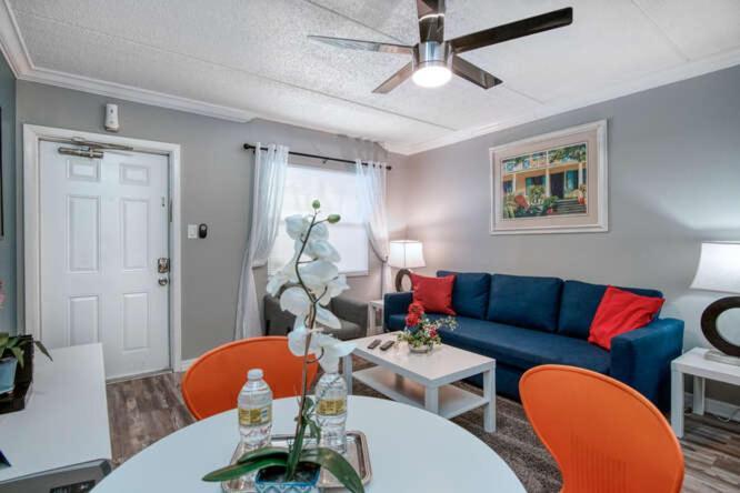 Sunset Beach Suites St. Pete Beach Exterior foto