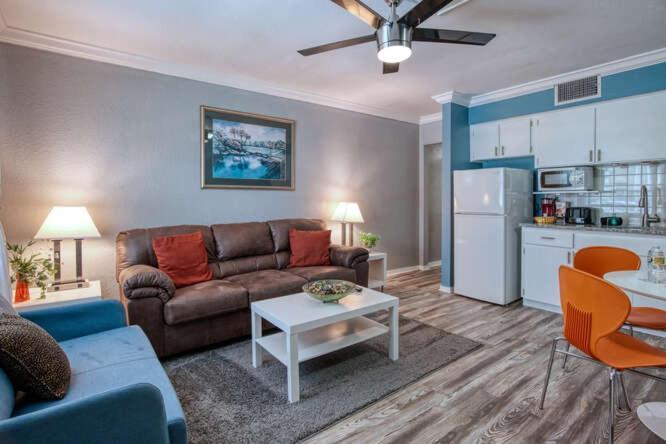 Sunset Beach Suites St. Pete Beach Exterior foto